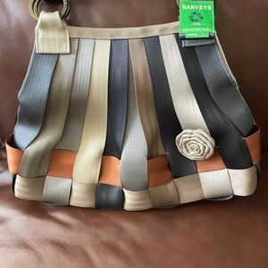 Harvey’s Seatbelt Stella bag